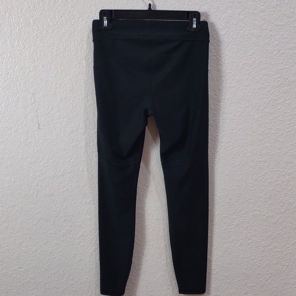 Under Armour Black Leggings - Picture 7 of 17